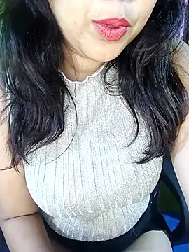 Snapshot of Ishani_Baby chatting on 11-24-25, 04:18 Ishani Baby online show from 11-24-25, 04:18