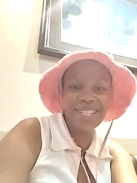 HoneyDripz 94 online show from 10-18-25, 10:10