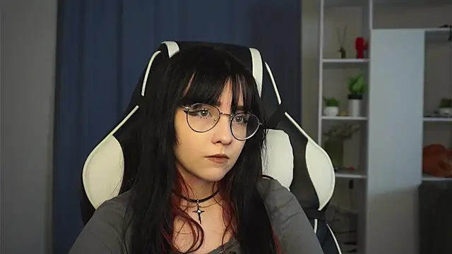 Snapshot of BereniceBattersby chatting on 10-25-25, 08:22 BereniceBattersby online show from 10-25-25, 08:22