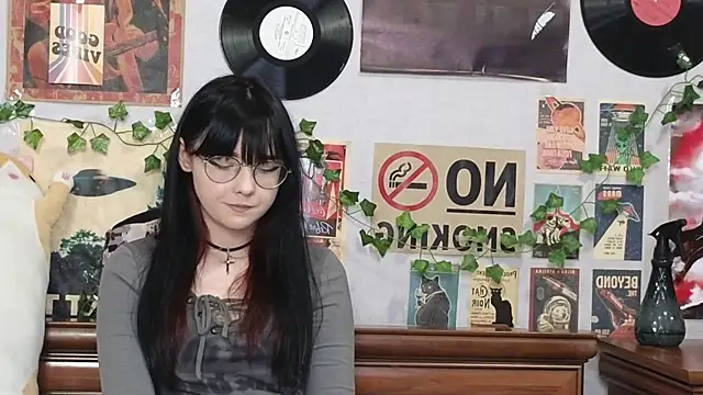 Snapshot of BereniceBattersby chatting on 11-03-25, 10:05 BereniceBattersby online show from 11-03-25, 10:05