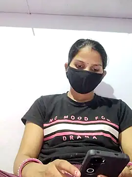 poojam93 online show from 10-06-25, 02:58