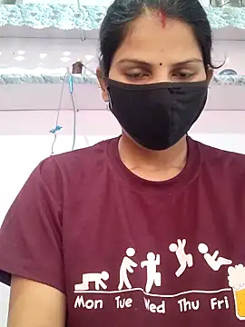 poojam93 online show from 11-21-25, 02:54