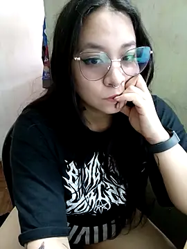 Snapshot of Katimor95 chatting on 09-17-25, 01:46 Katimor95 online show from 09-17-25, 01:46