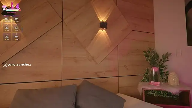 caro sanchezz online show from 04-16-26, 01:12