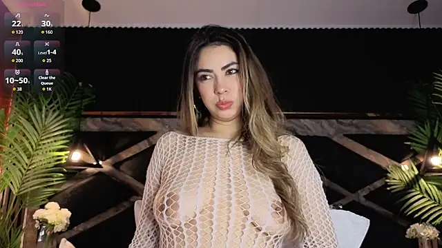 Snapshot of CristalHeart_ chatting on 01-10-26, 01:57 CristalHeart online show from 01-10-26, 01:57