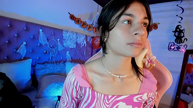 Snapshot of Jade_rey_ chatting on 10-17-25, 07:27 Jade rey online show from 10-17-25, 07:27