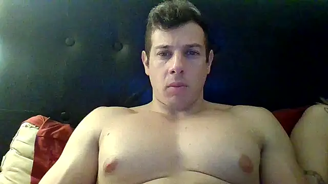 luca23millo90 online show from 10-02-25, 03:13