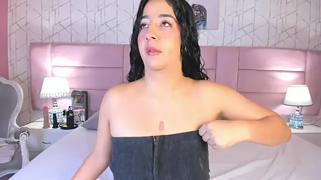 BellaSwwan online show from 11-27-25, 01:24