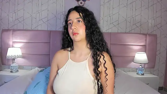 BellaSwwan online show from 12-13-25, 07:53