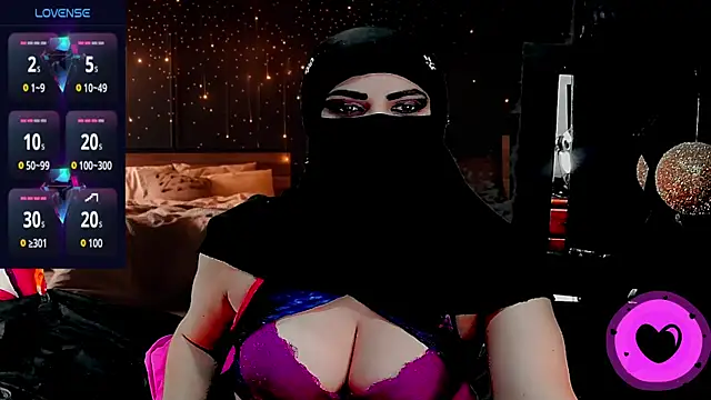 SultanaLayla online show from 11-20-25, 08:19