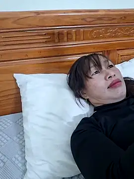 ngocngoc cute online show from 12-21-25, 01:18