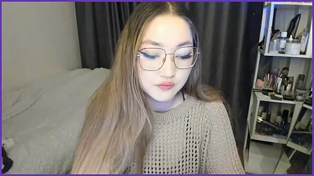 lyra x online show from 10-12-25, 12:59