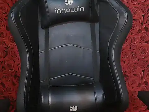 Snapshot of Simmi_Ji chatting on 11-14-25, 03:11 Simmi Ji online show from 11-14-25, 03:11