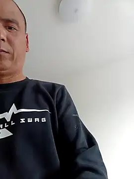 CWQ123 online show from 10-15-25, 08:03