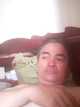 Snapshot of Brongiep chatting on 11-12-25, 05:08 Brongiep online show from 11-12-25, 05:08