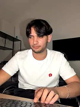 Gipsyboysteve online show from 10-15-25, 05:40