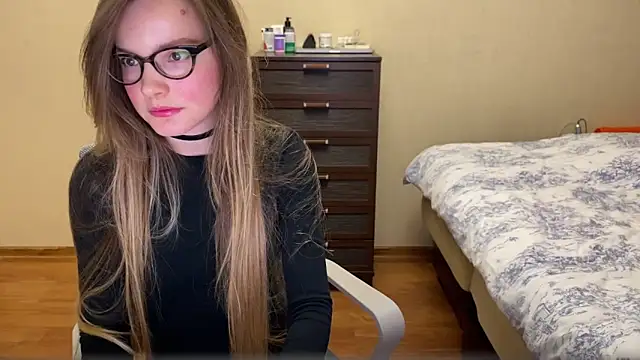 kaamelia online show from 09-28-25, 06:57