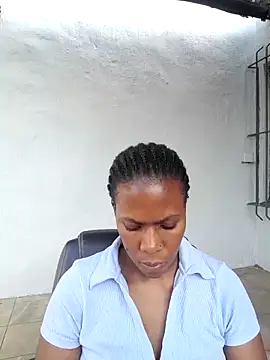 Snapshot of MelowD69 chatting on 10-27-25, 03:38 MelowD69 online show from 10-27-25, 03:38