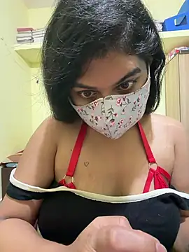 Snapshot of BigBreasted chatting on 02-20-26, 05:13 BigBreasted online show from 02-20-26, 05:13