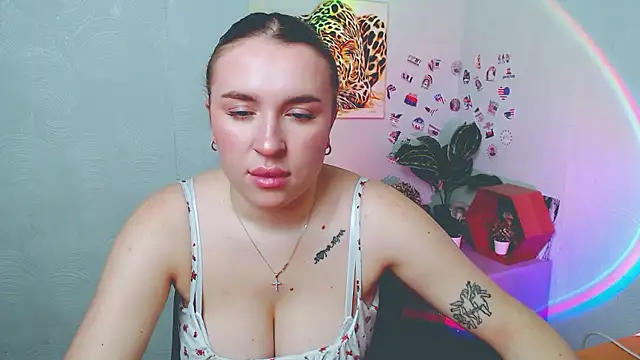 JuliaTopp  online show from 01-13-26, 07:46