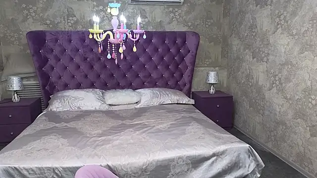Anna Kenann online show from 09-10-25, 06:57