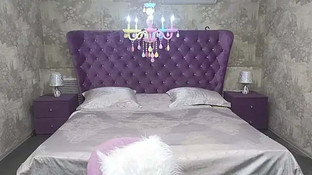 Anna Kenann online show from 09-29-25, 07:02