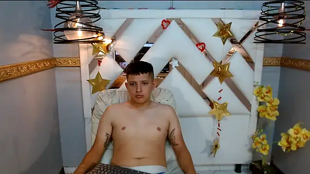 AdrianLewis  online show from 09-29-25, 02:00