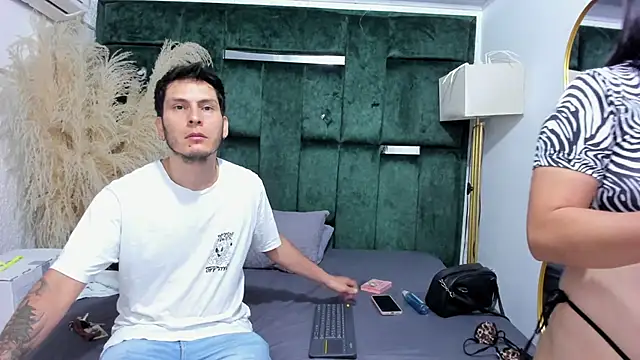 Snapshot of Charlotte_Brian chatting on 11-09-25, 12:42 Charlotte Brian online show from 11-09-25, 12:42