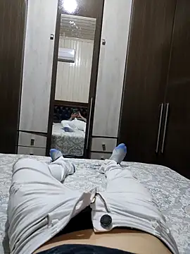 Gustavo198045 online show from 10-26-25, 05:57