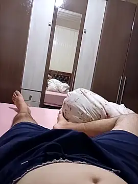 Gustavo198045 online show from 02-14-26, 03:47