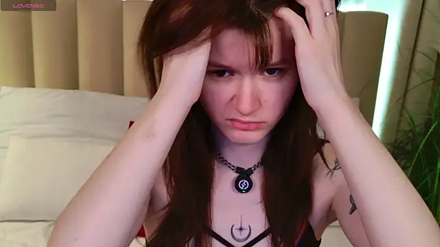 Aria Vox online show from 11-30-25, 03:32