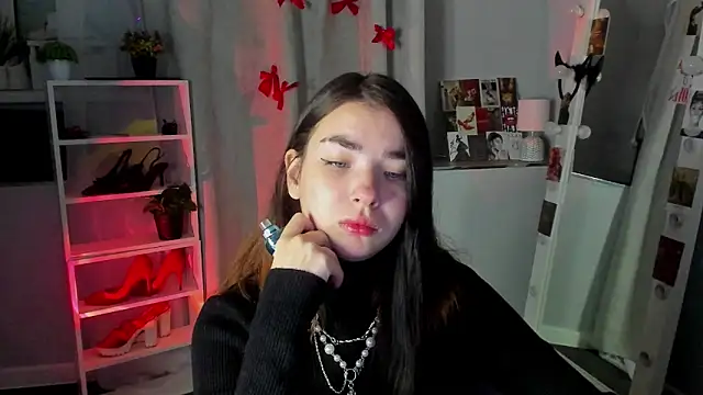 Marissa Garcia online show from 09-08-25, 06:18