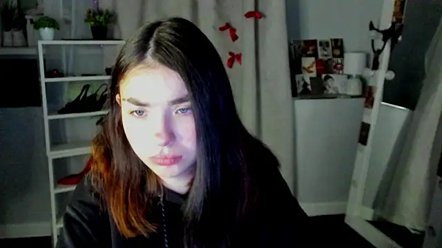 Marissa Garcia online show from 09-11-25, 06:41