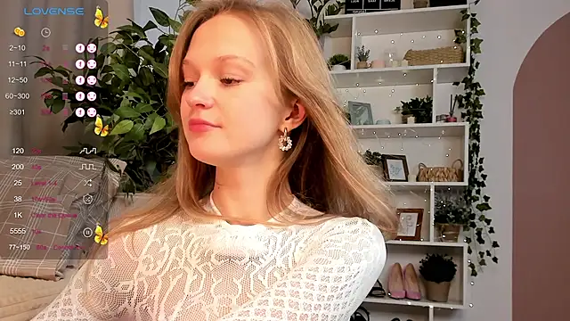 Kara smalltits online show from 10-09-25, 12:03