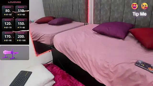 luna78hard online show from 01-09-26, 02:47