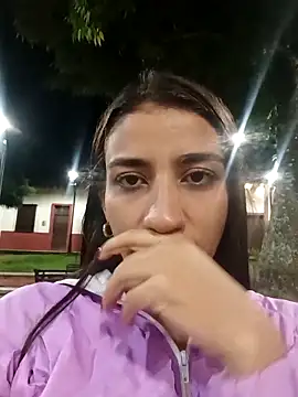 -juicy  online show from 10-24-25, 12:19