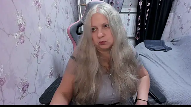 silver moon light online show from 09-19-25, 09:04