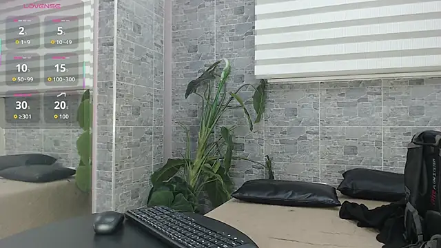 VioletLux online show from 11-04-25, 07:35