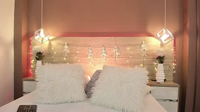 aa lunit online show from 10-21-25, 01:12