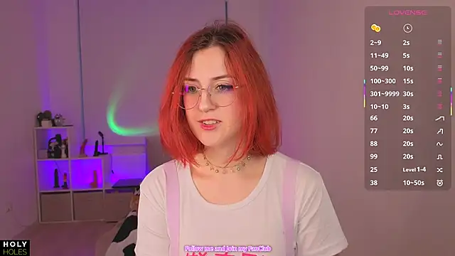 Snapshot of bananasgirl chatting on 10-11-25, 06:34 bananasgirl online show from 10-11-25, 06:34