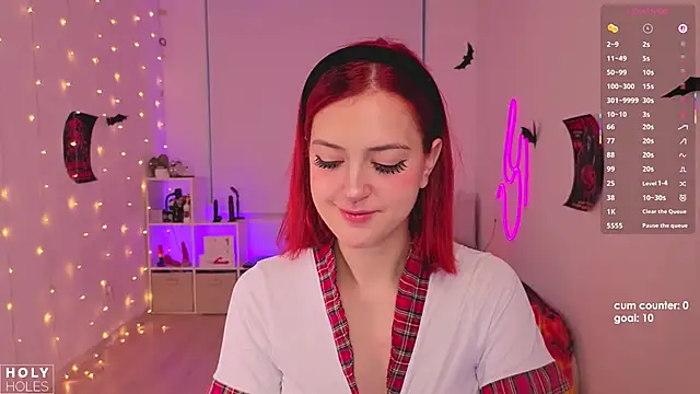 Snapshot of bananasgirl chatting on 10-26-25, 05:57 bananasgirl online show from 10-26-25, 05:57