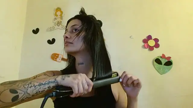 Akasha001 online show from 10-16-25, 07:59