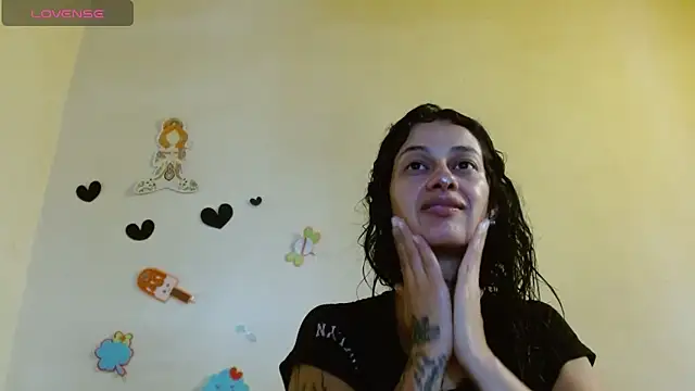 Akasha001 online show from 11-20-25, 06:40