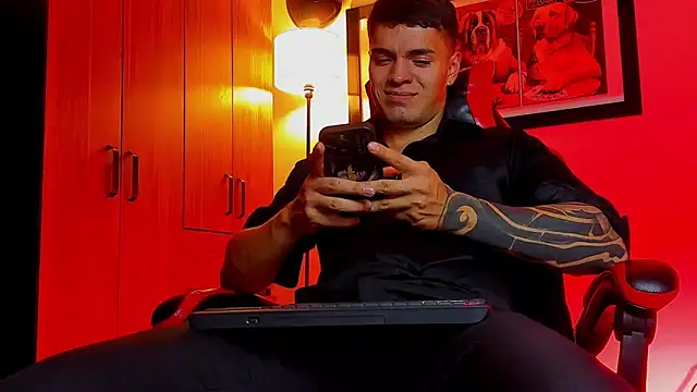 ALPHA DOMINUS  online show from 11-26-25, 04:02