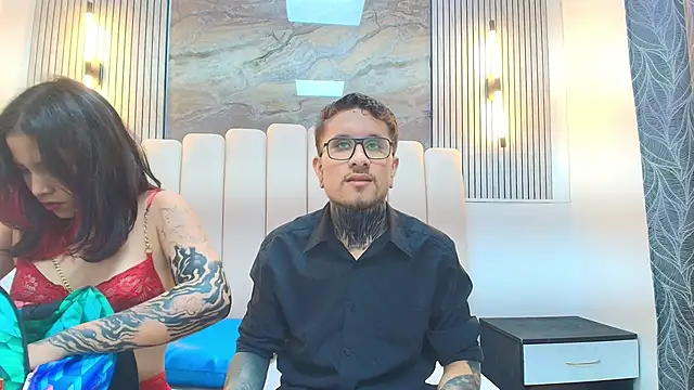 RavenandCody online show from 11-20-25, 03:39