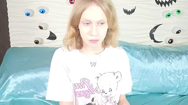 Snapshot of BarbieRichy chatting on 11-01-25, 05:20 BarbieRichy online show from 11-01-25, 05:20