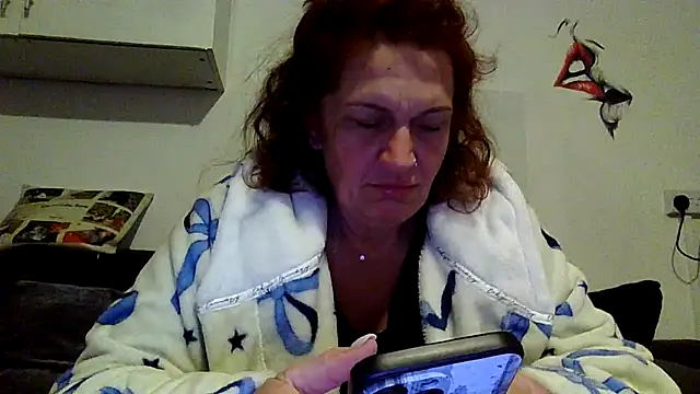 RubyyRosee online show from 04-06-26, 05:19