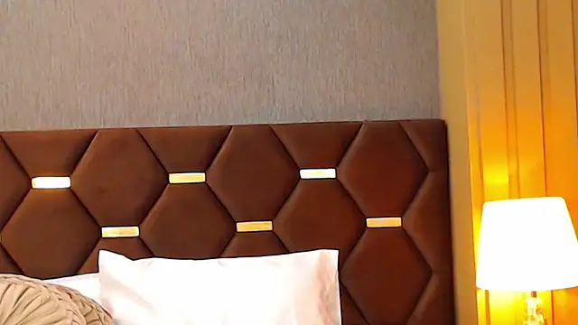 Snapshot of MelodyCarsson chatting on 11-22-25, 12:04 MelodyCarsson online show from 11-22-25, 12:04