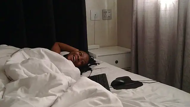 Ivysol online show from 10-11-25, 06:23