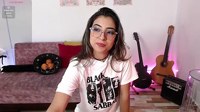 Susanahendrix online show from 11-05-25, 06:08